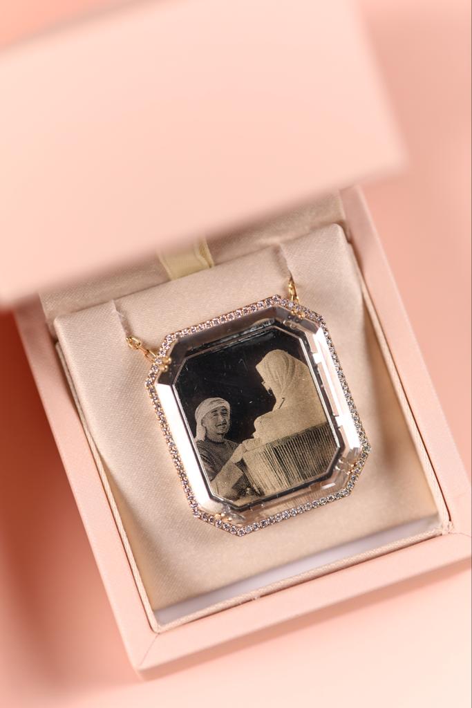 قلادة ووسام