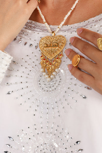 Sirr heart necklace with pearl chain