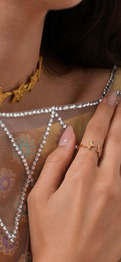 The mini Sirr Eternal star ring