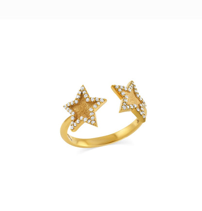 The mini Sirr Eternal star ring